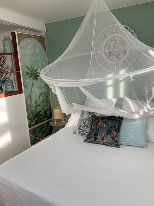 La Kaz Hibiscus, Jacuzzi Prive Villa Le Tampon Eksteriør bilde