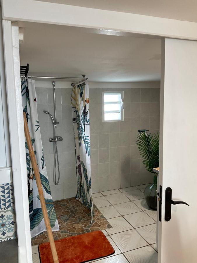 La Kaz Hibiscus, Jacuzzi Prive Villa Le Tampon Eksteriør bilde